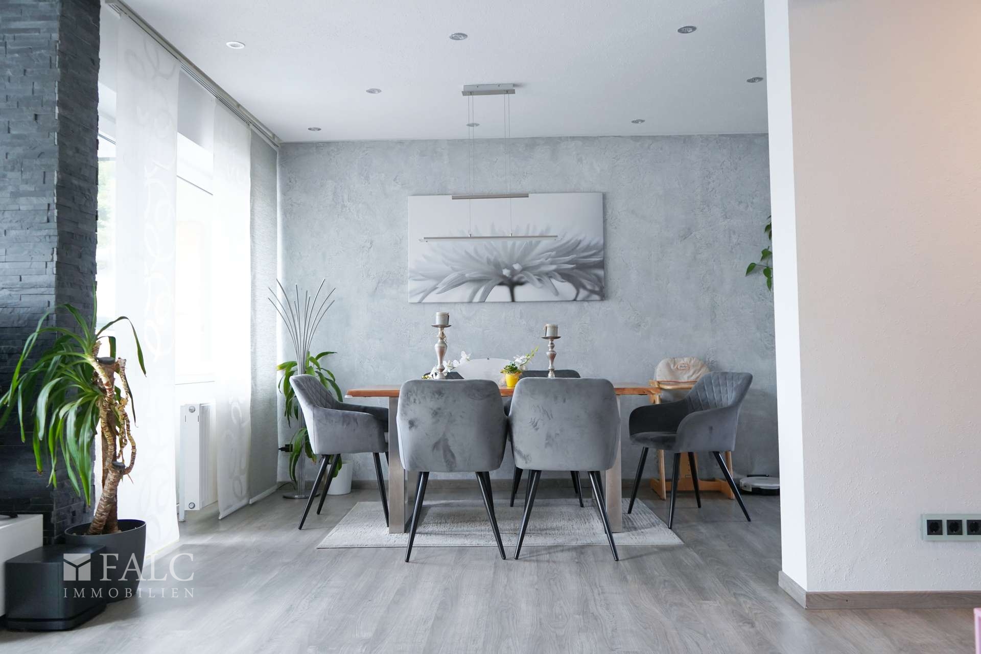 Esszimmer Ansicht 1
