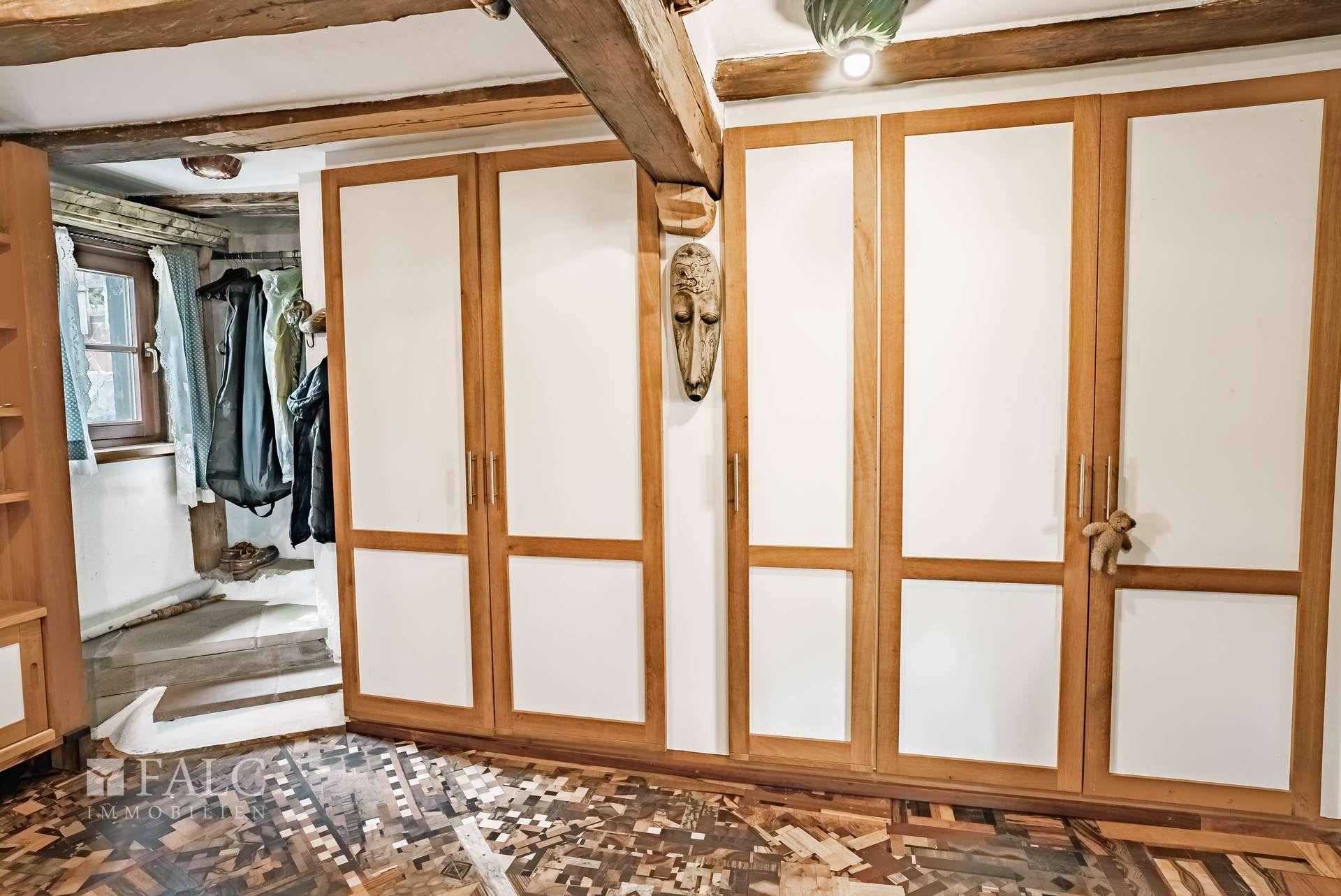 Wohnen UG_Schrank