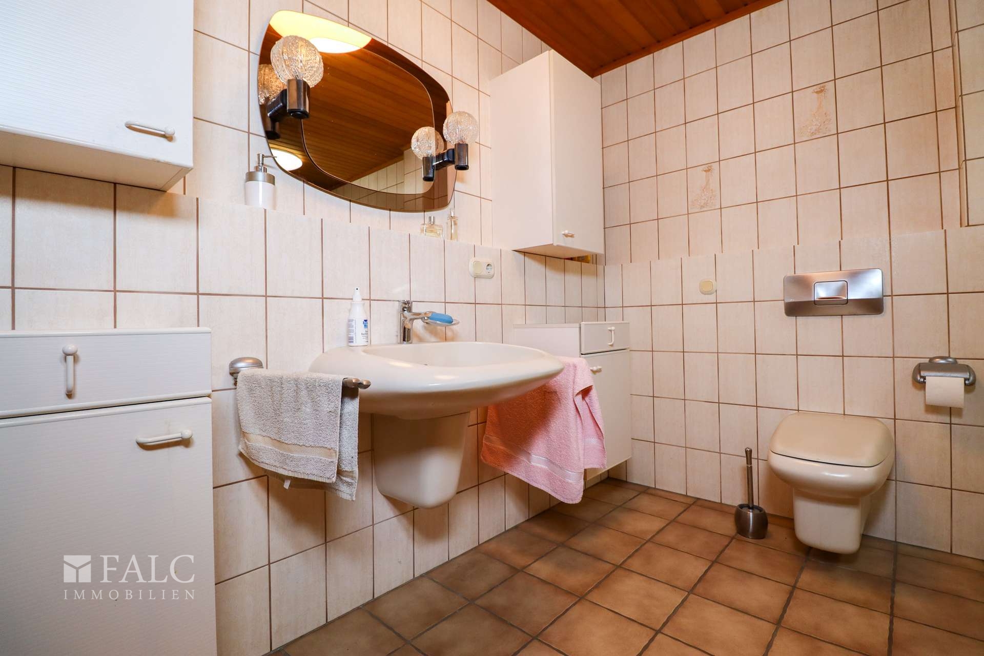Badezimmer EG