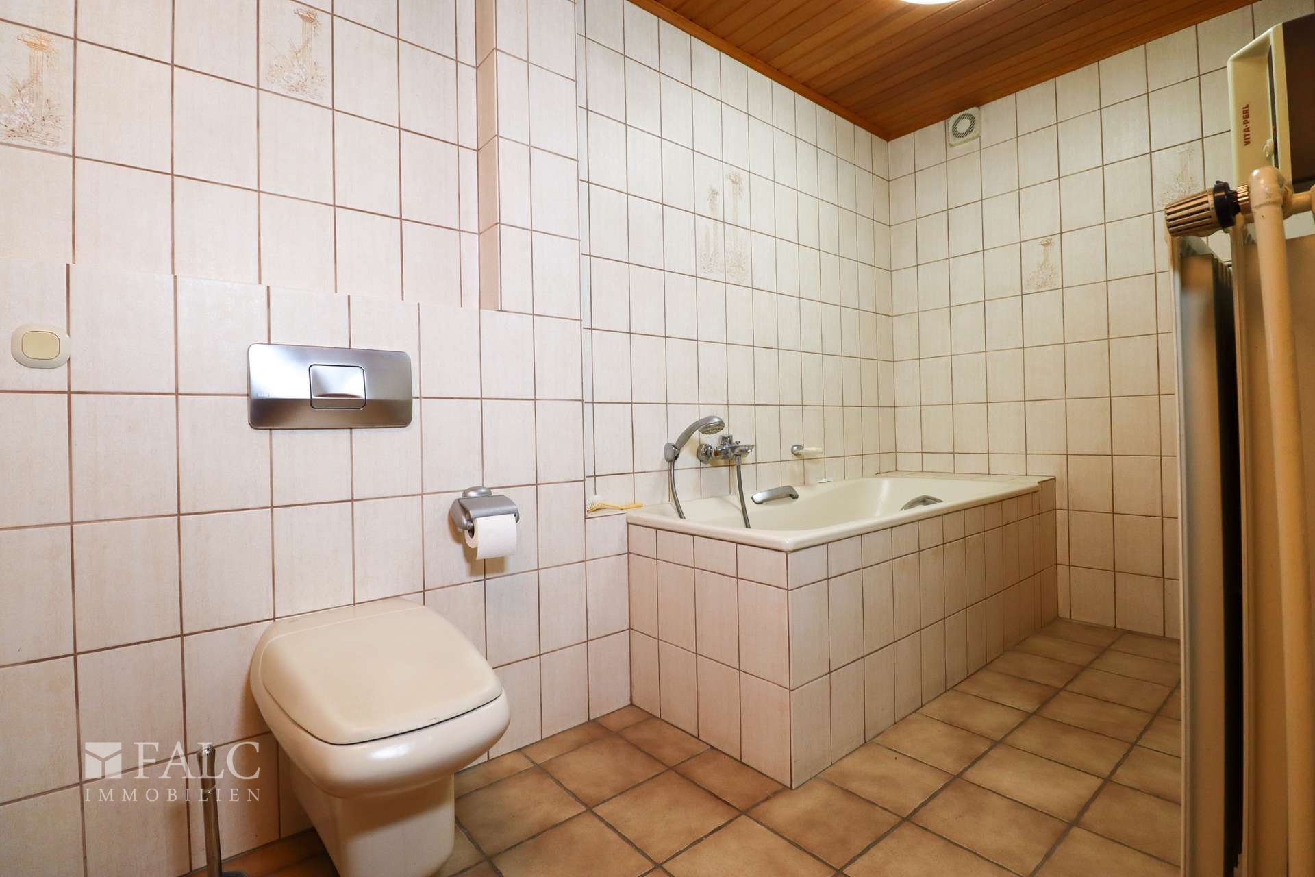 Badezimmer EG