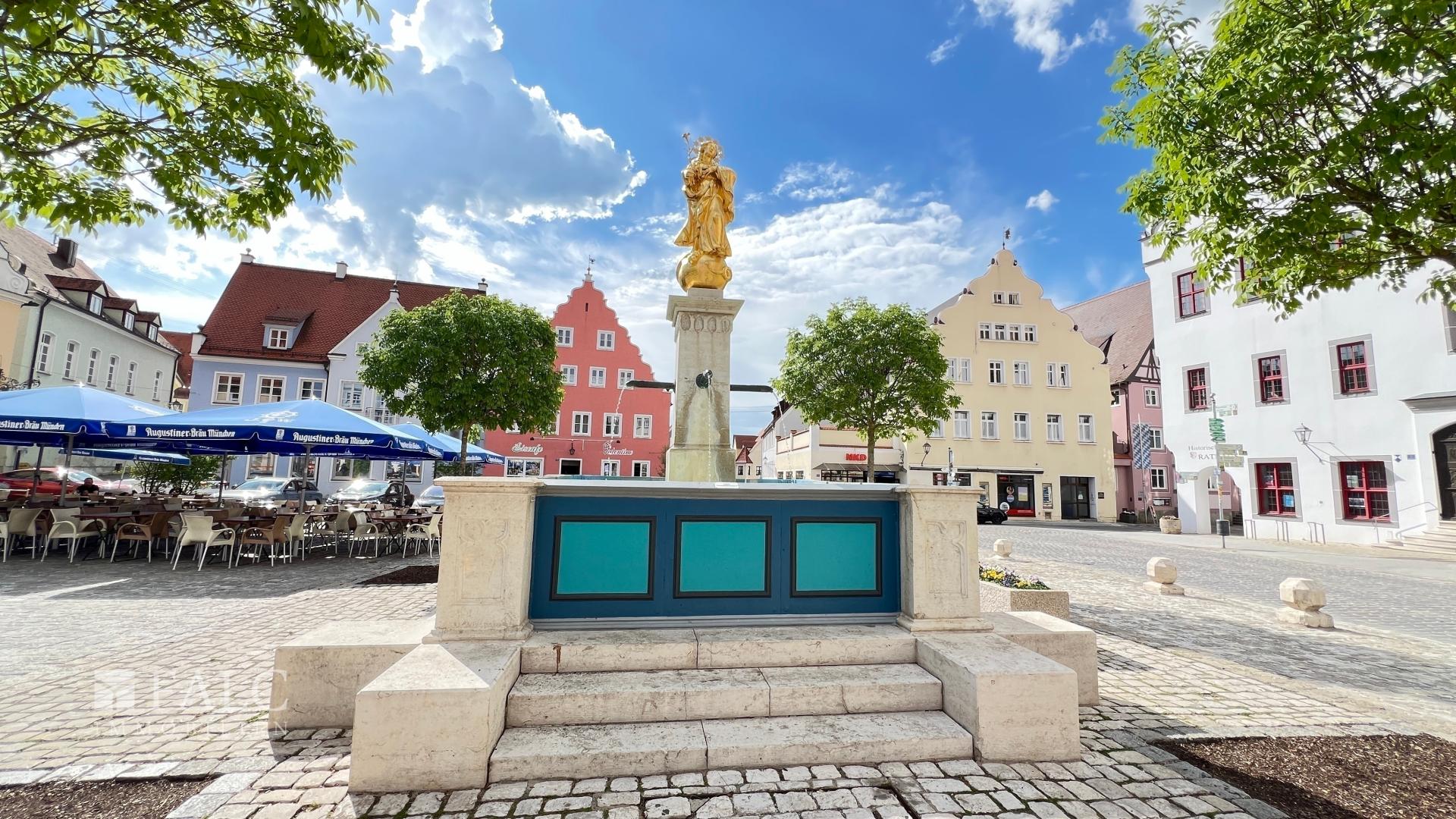 Statue am Marktplatz