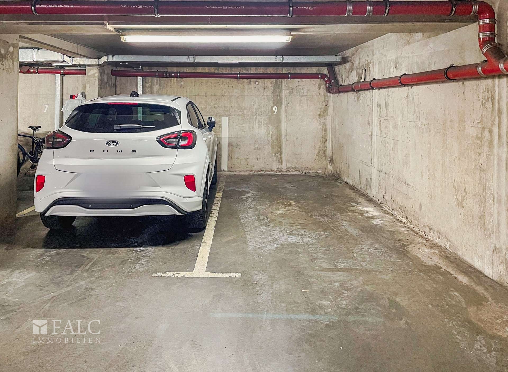 Eigener Tiefgaragenstellplatz