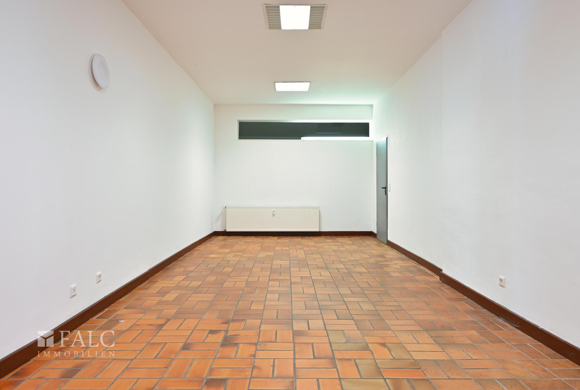 Büro-/Verkaufsfläche
