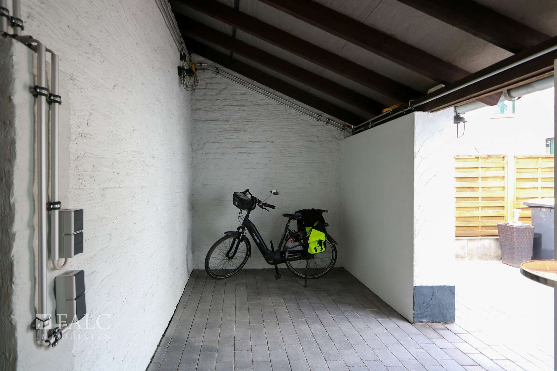 Fahrradschuppen