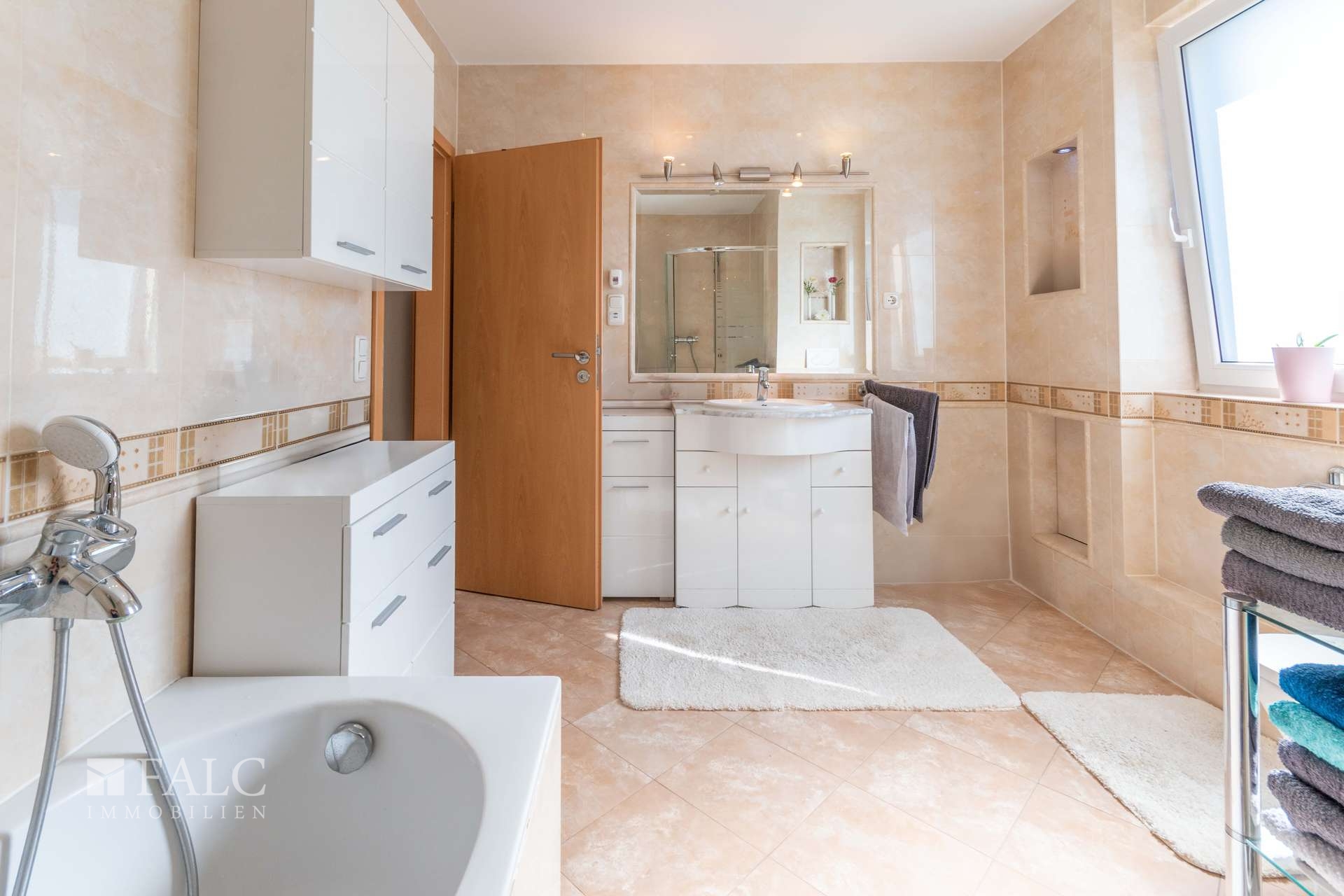 Badezimmer 1.OG