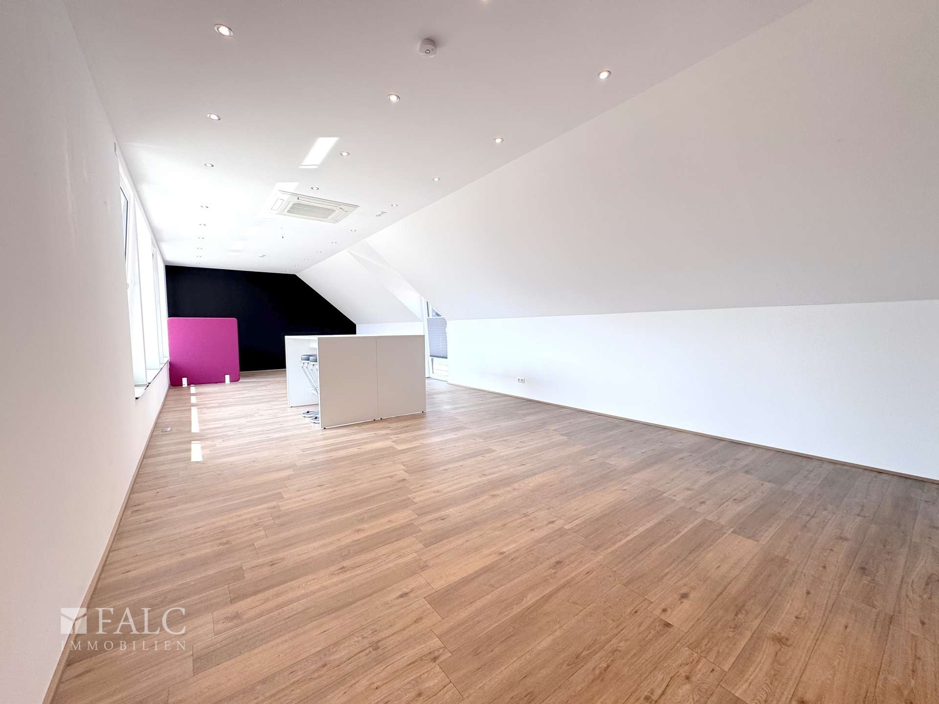 Büro OG