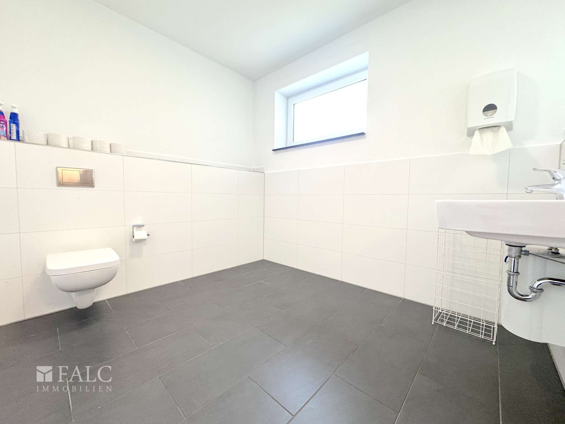 WC UG