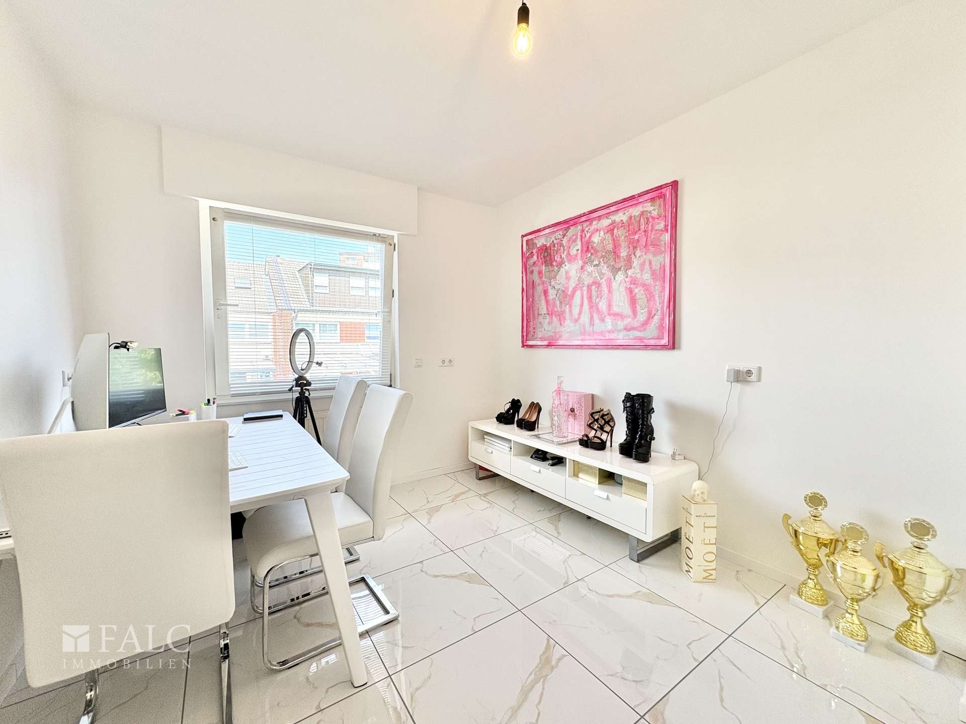 Bürozimmer/Kinderzimmer
