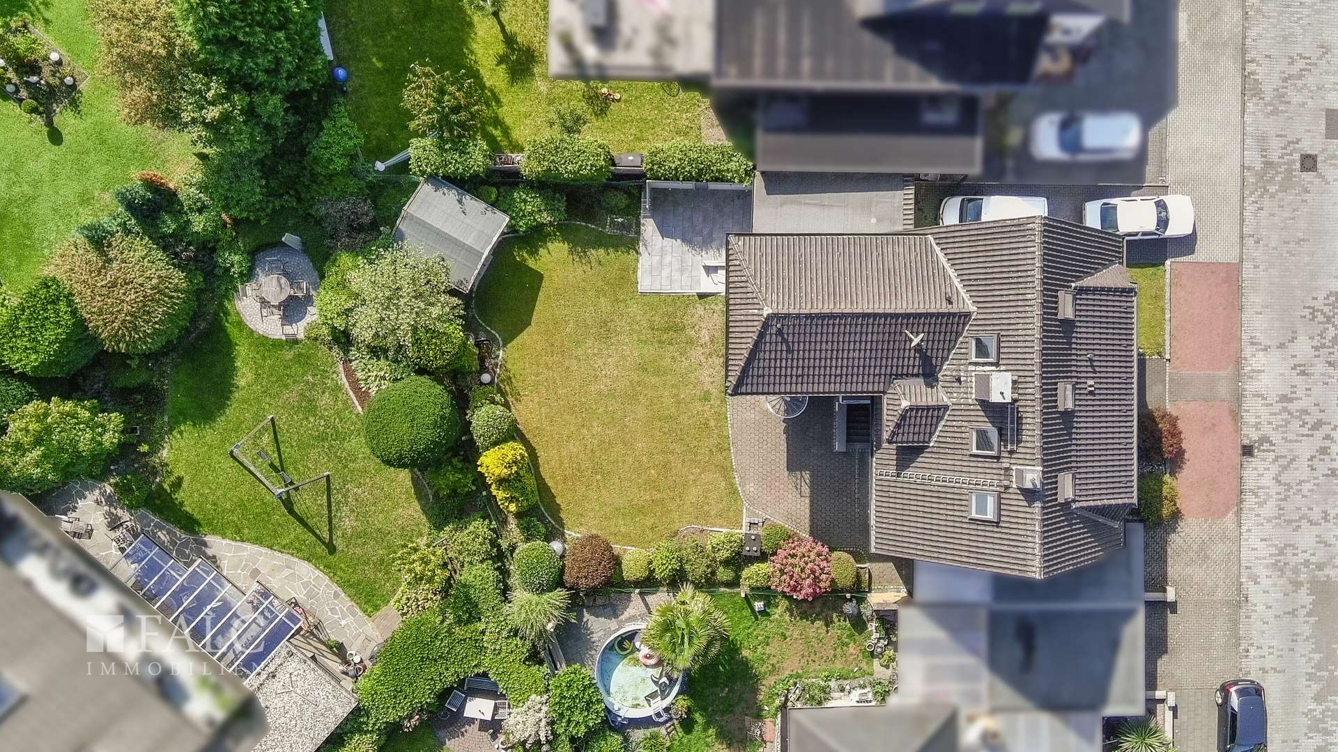 Außenansicht Zweifamilienhaus