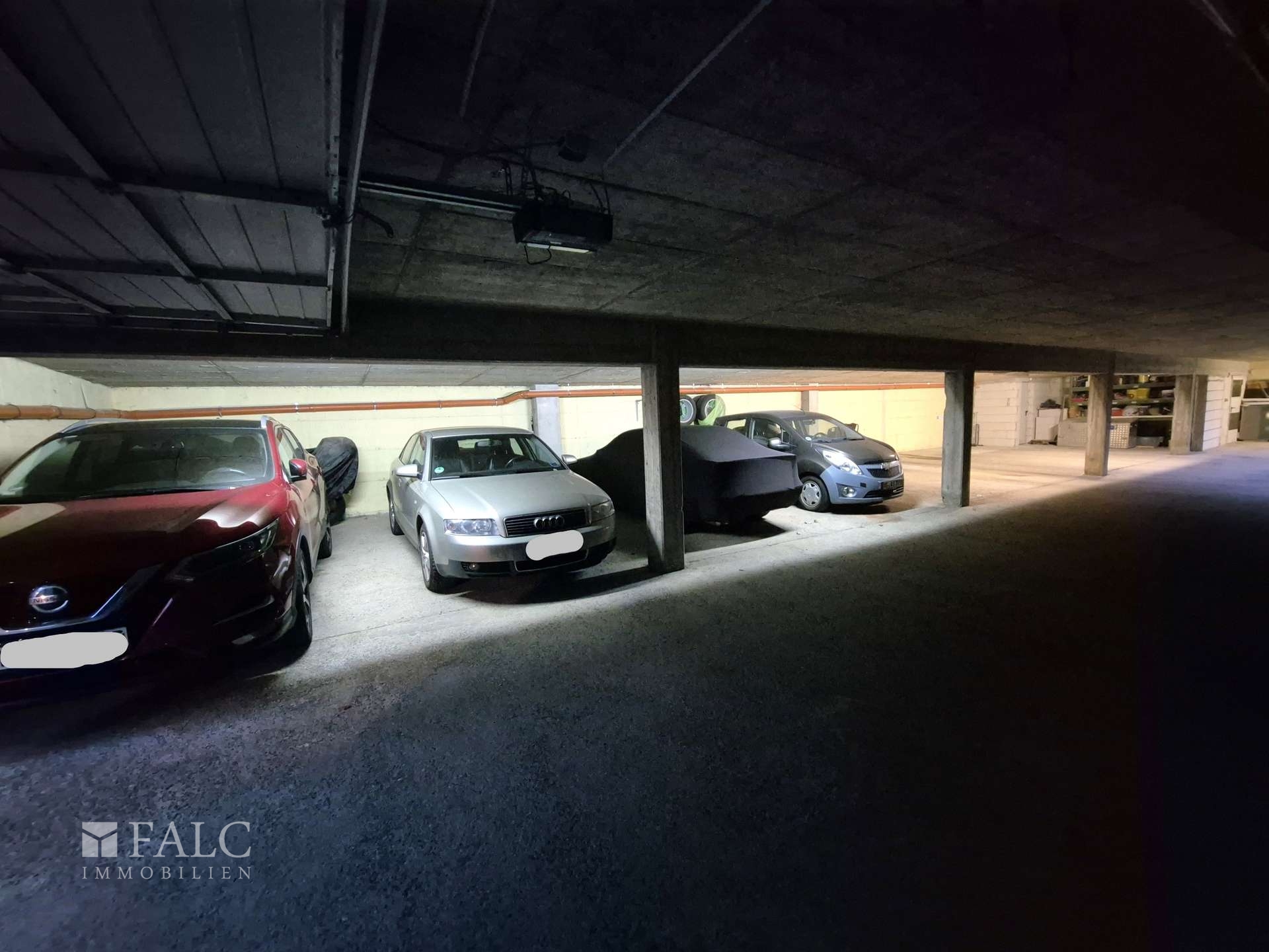 Garagenparkplatz