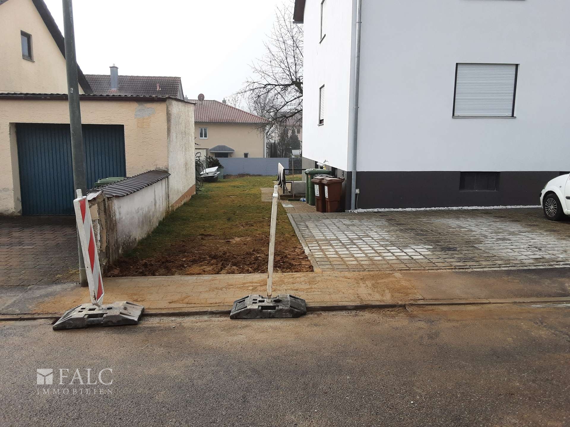 Zufahrt zum Grundstück