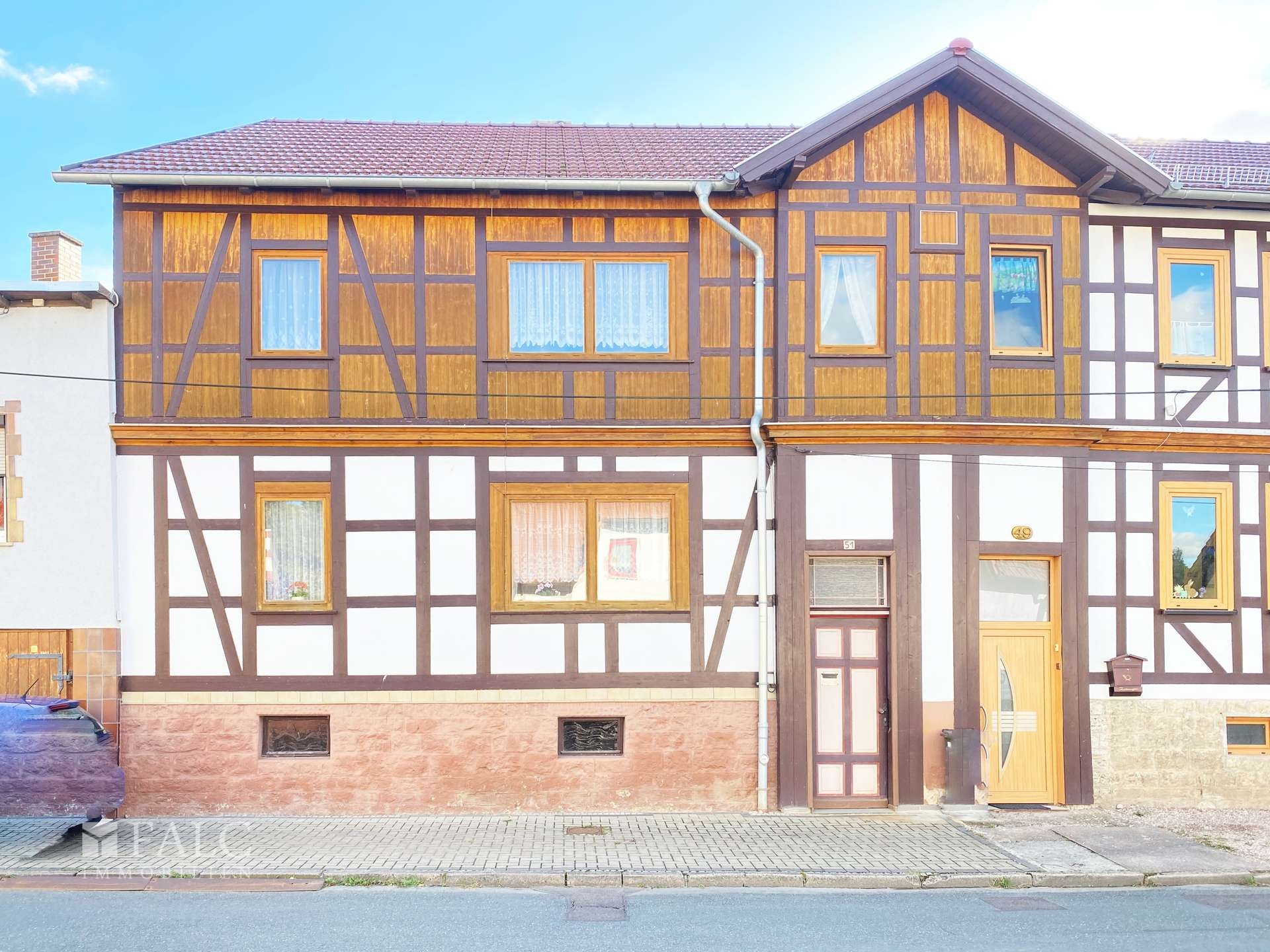 Straßenansicht