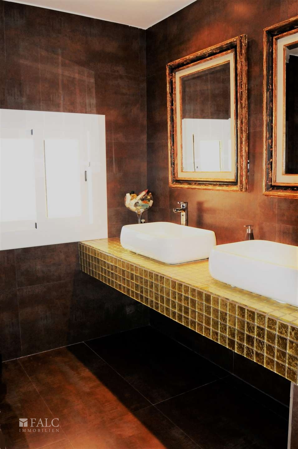 Upstairs Bathroom
