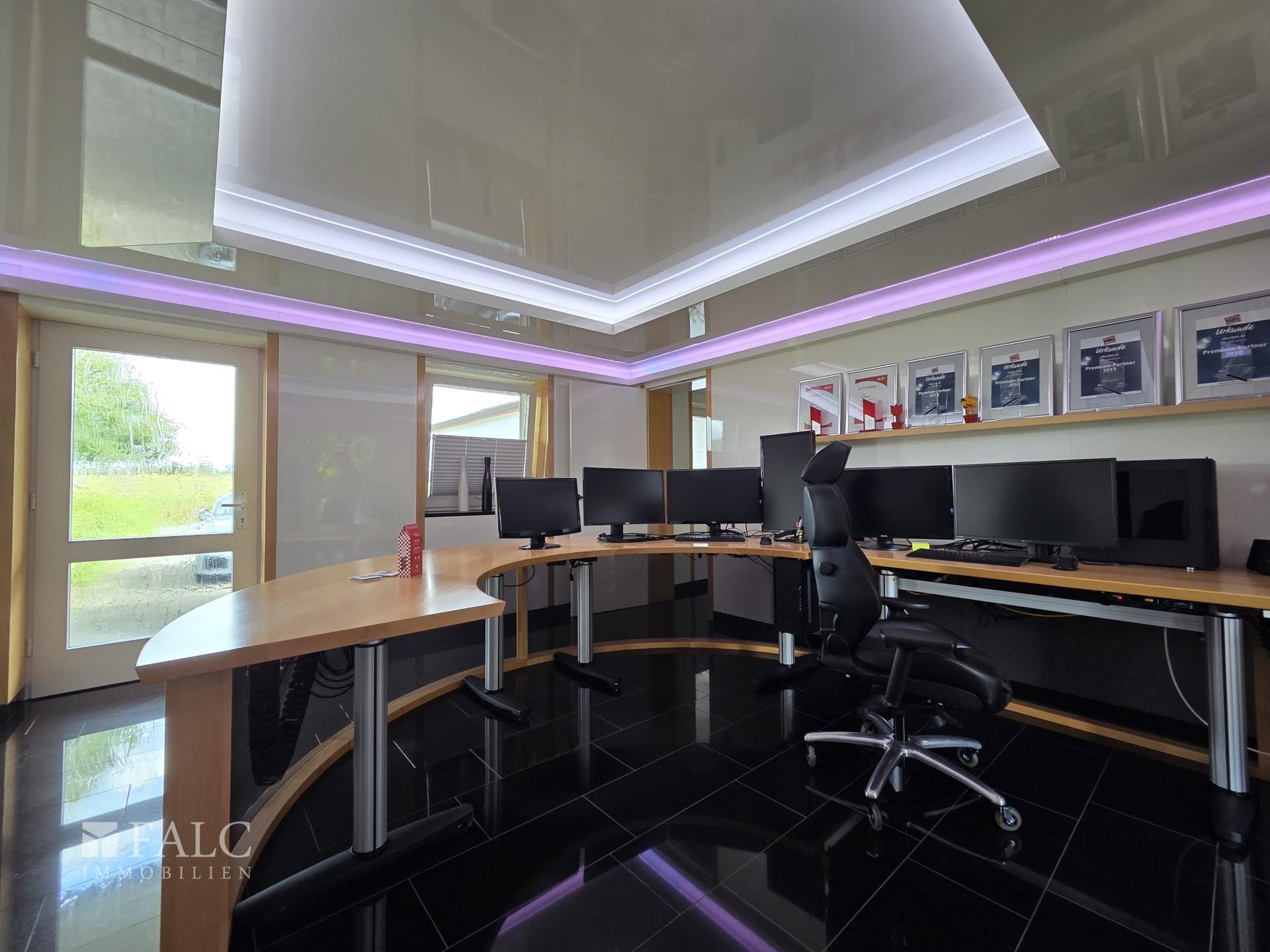 Büro 1
