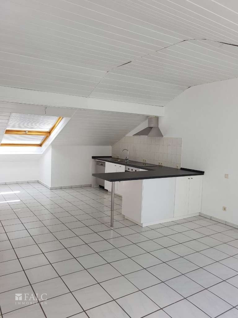 3. Küche u. Wohnzimmer