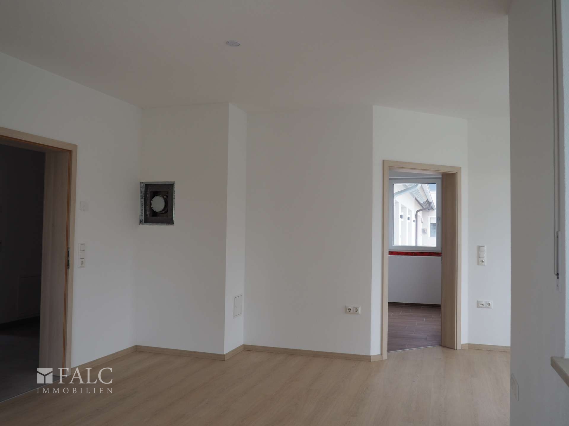 Eingang zur Küche mit Kaminanschluss