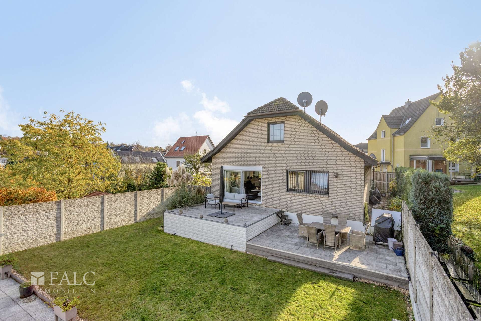 Terrasse und Grillecke