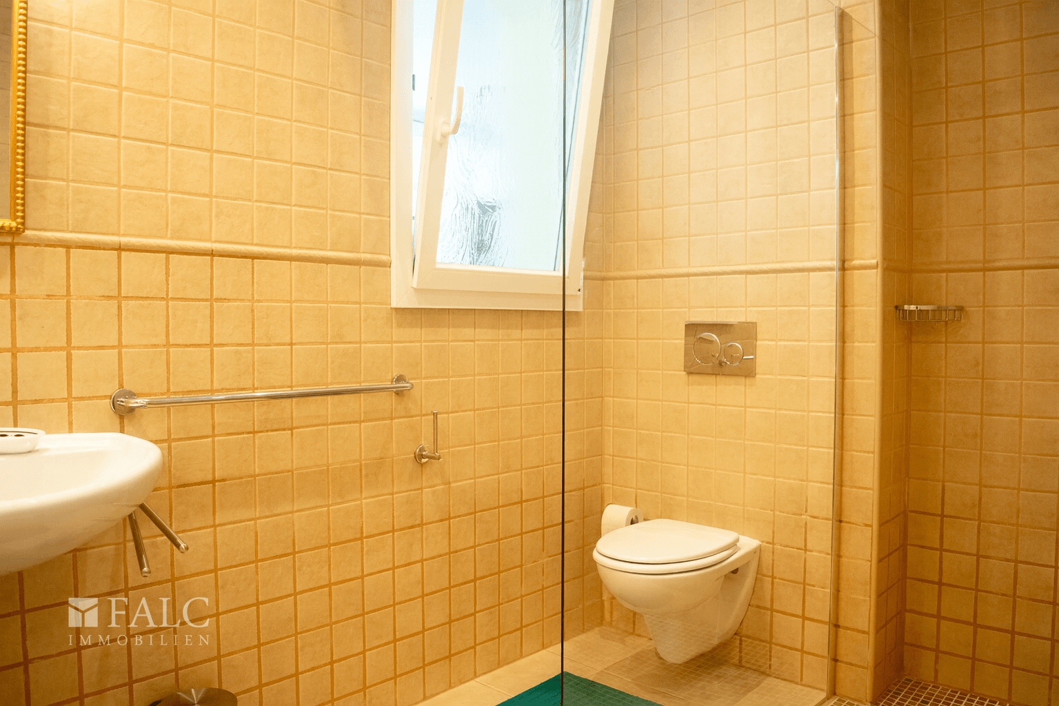 Bad mit Fenster/baño con ventana/bathroom with window