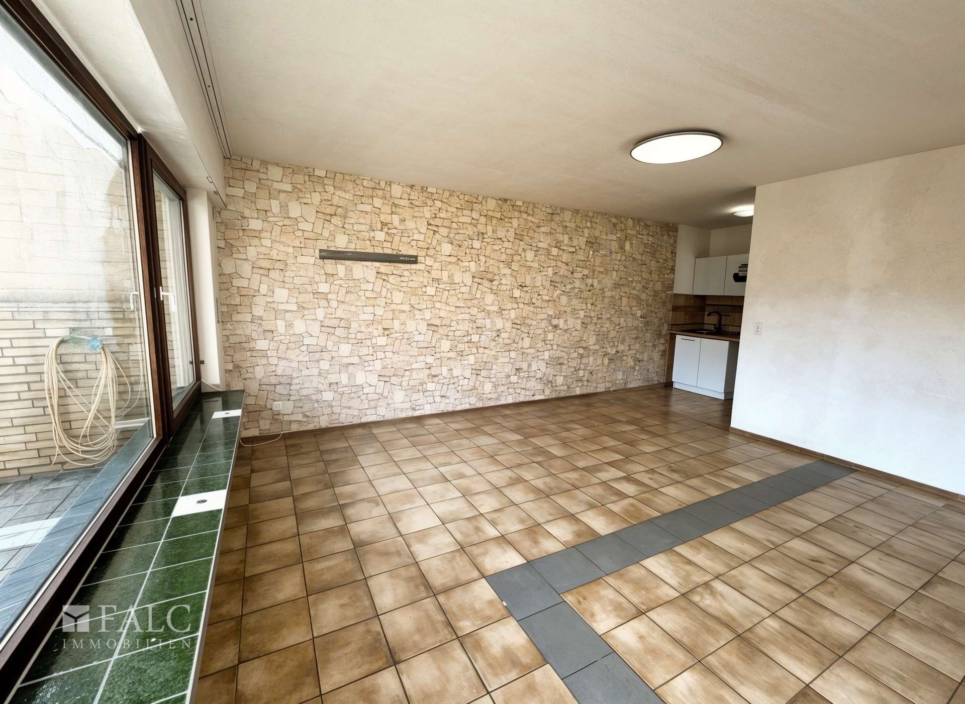 Einliegerwohnung Wohn-/Schlafzimmer