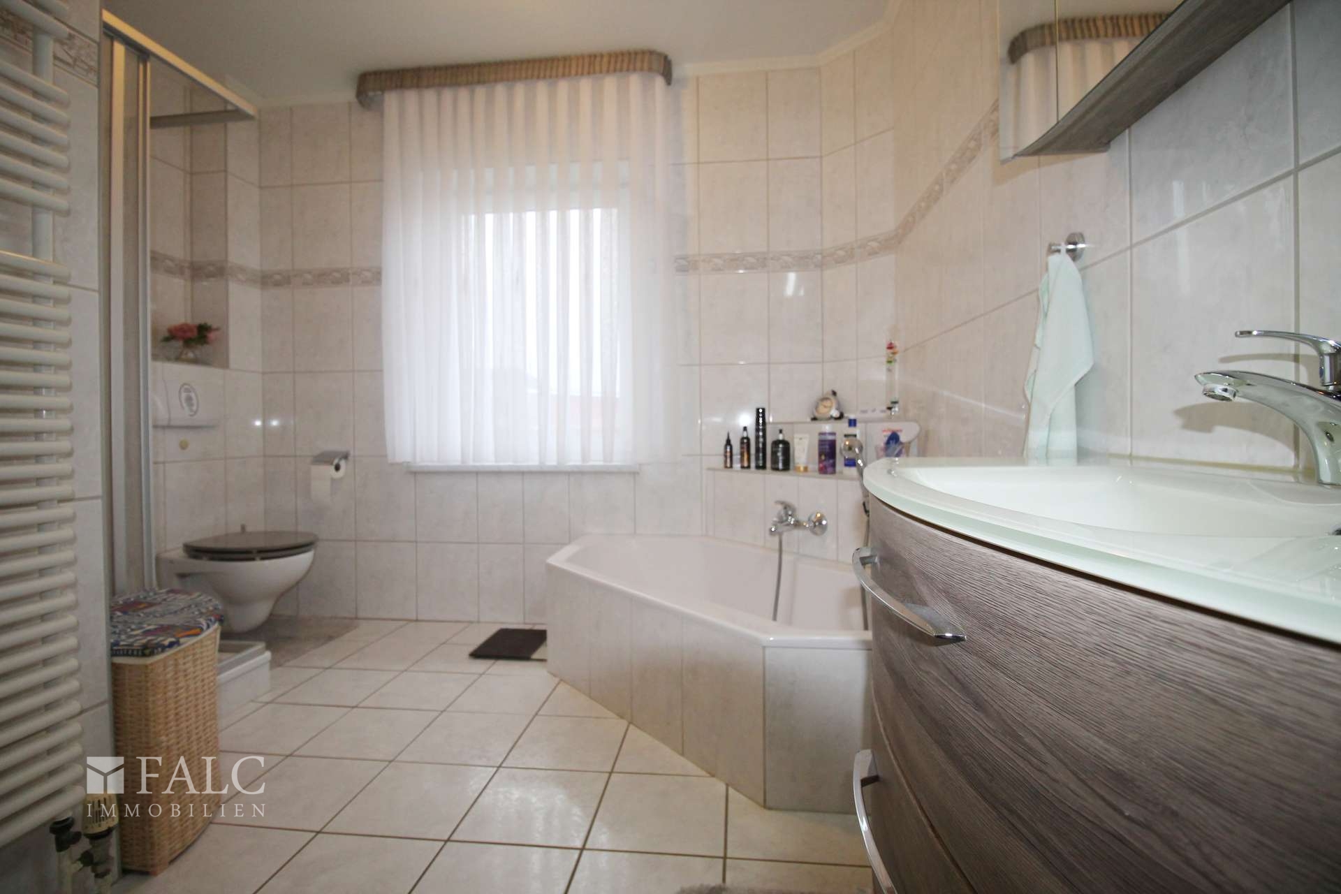 Badezimmer EG I