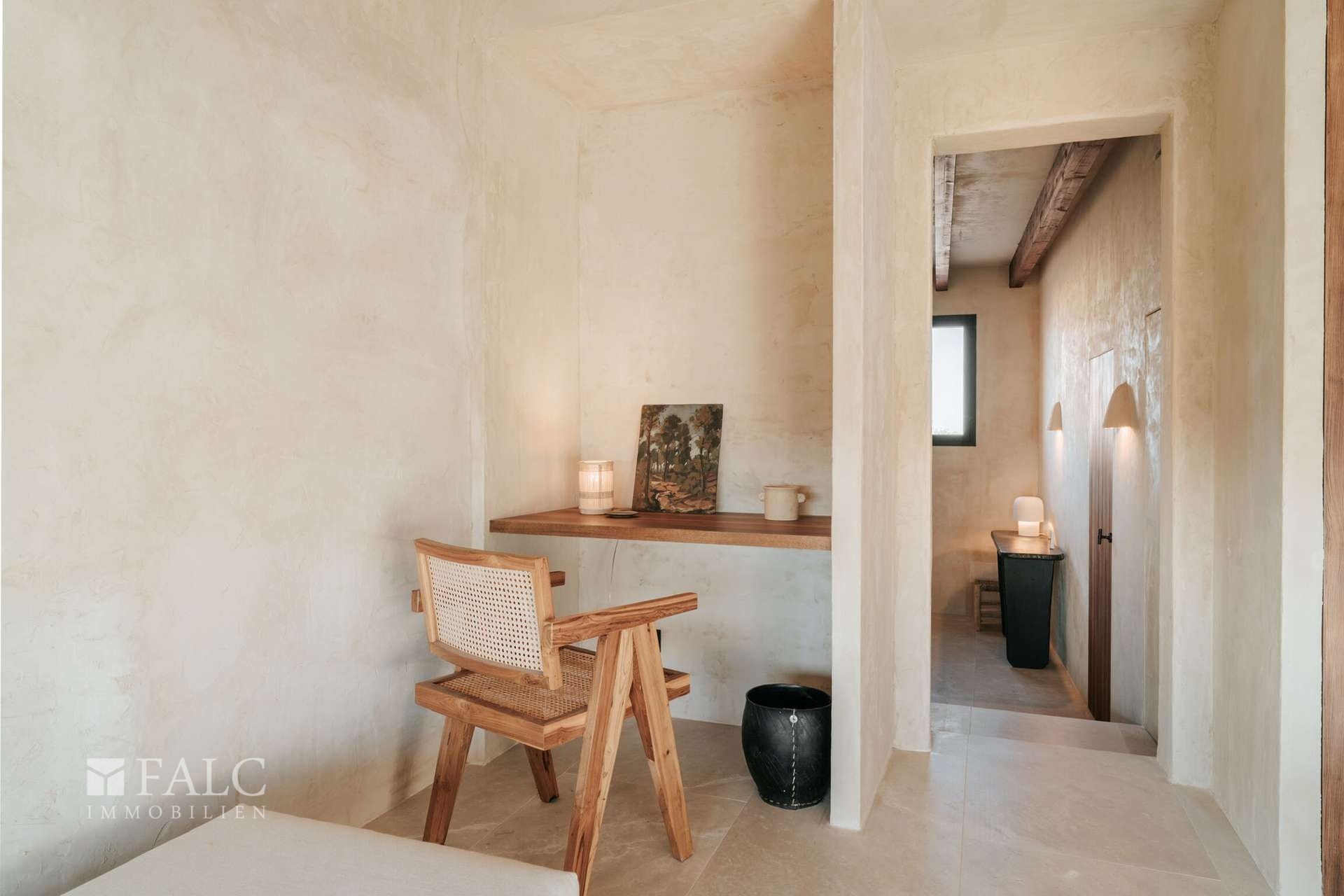 Stilvoller Schreibtisch