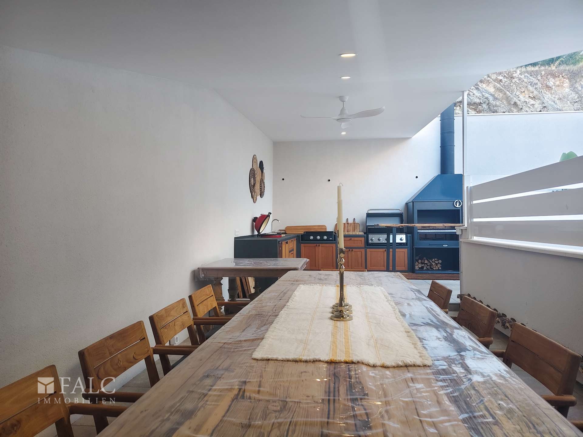 Terrasse mit Essbereich