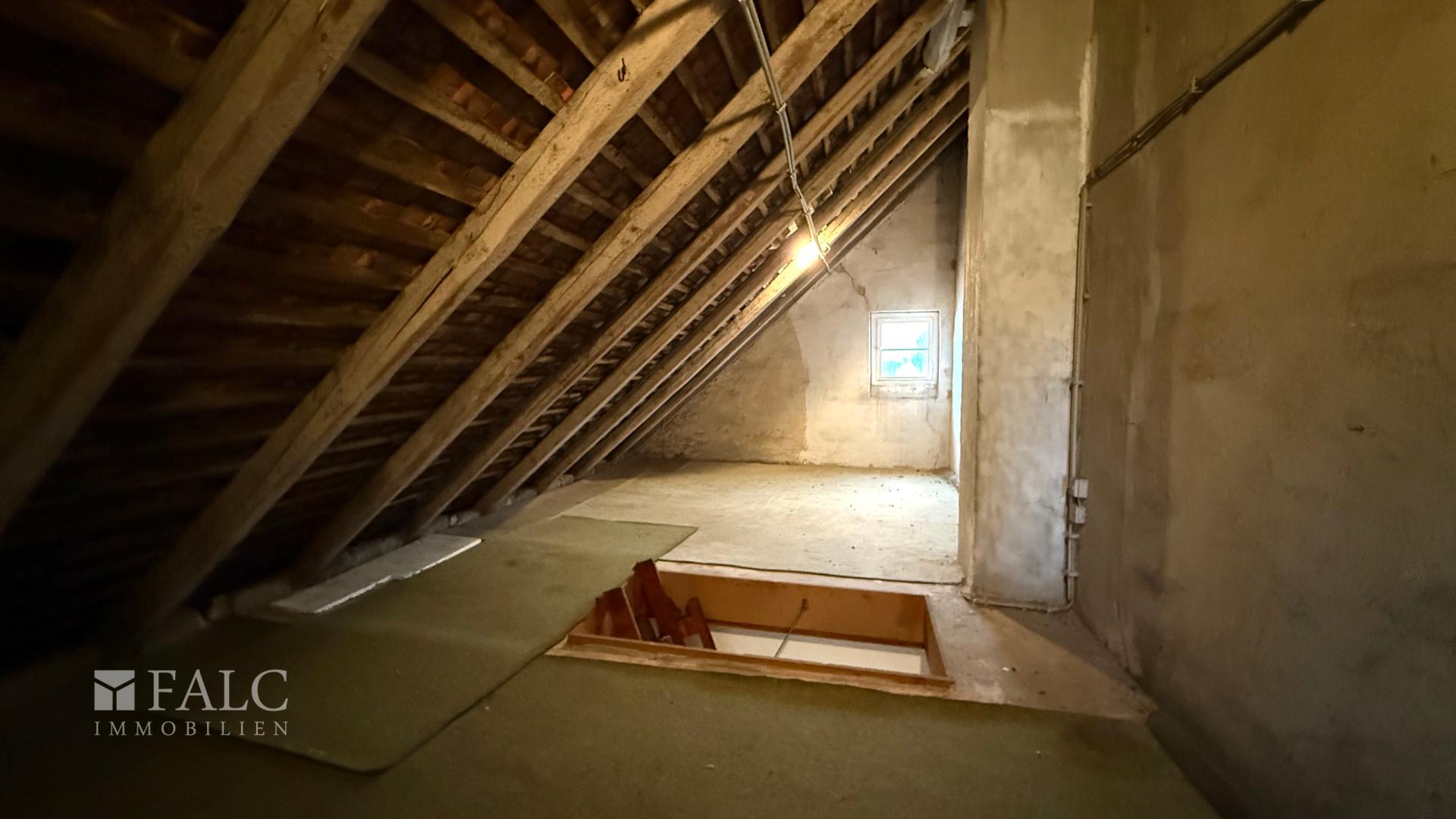Dachboden (Altbau)