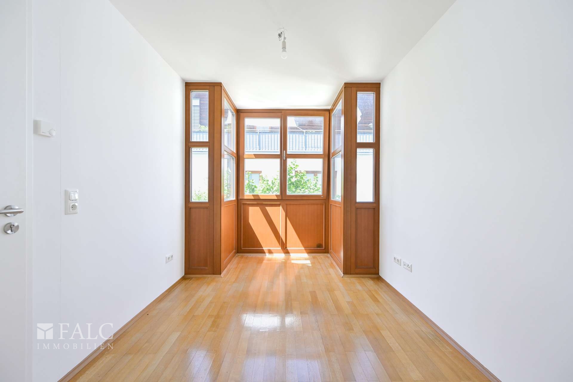 OG Küche Blick Fensternische gerade