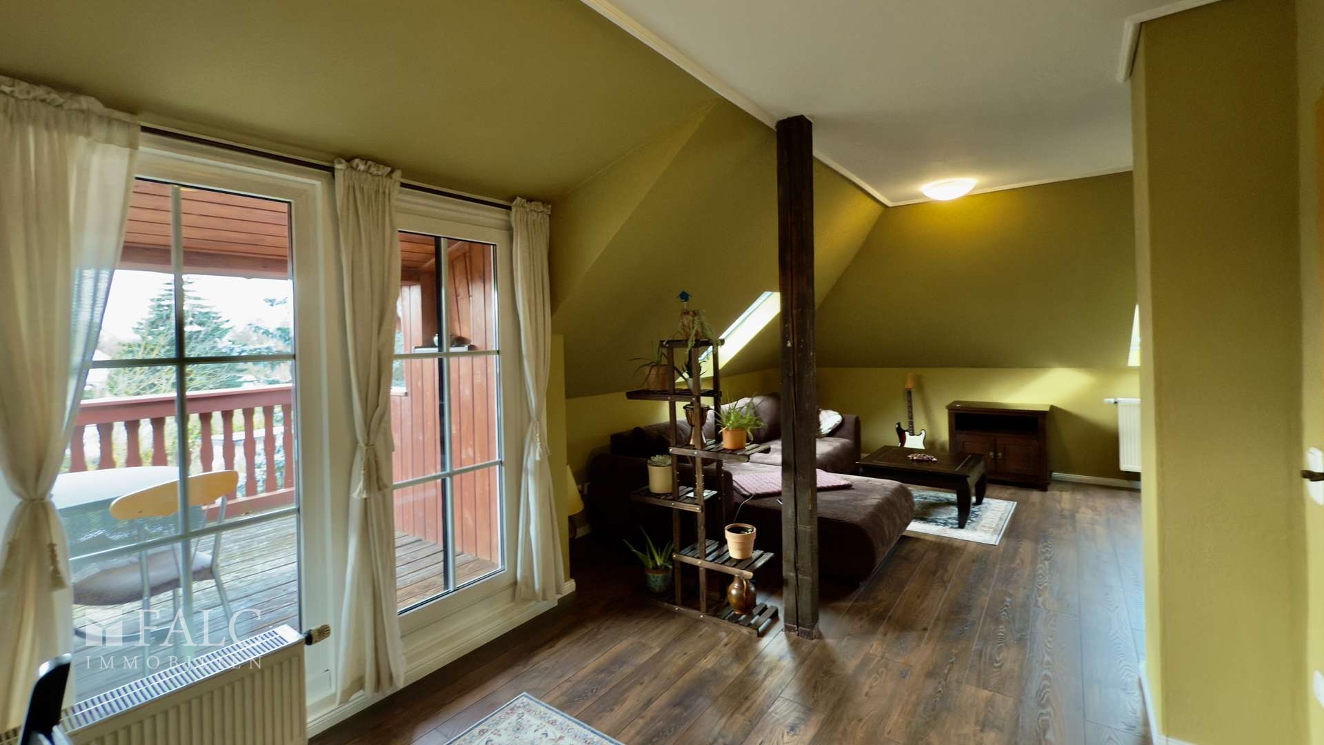 Wohnzimmer OG Wohnung 