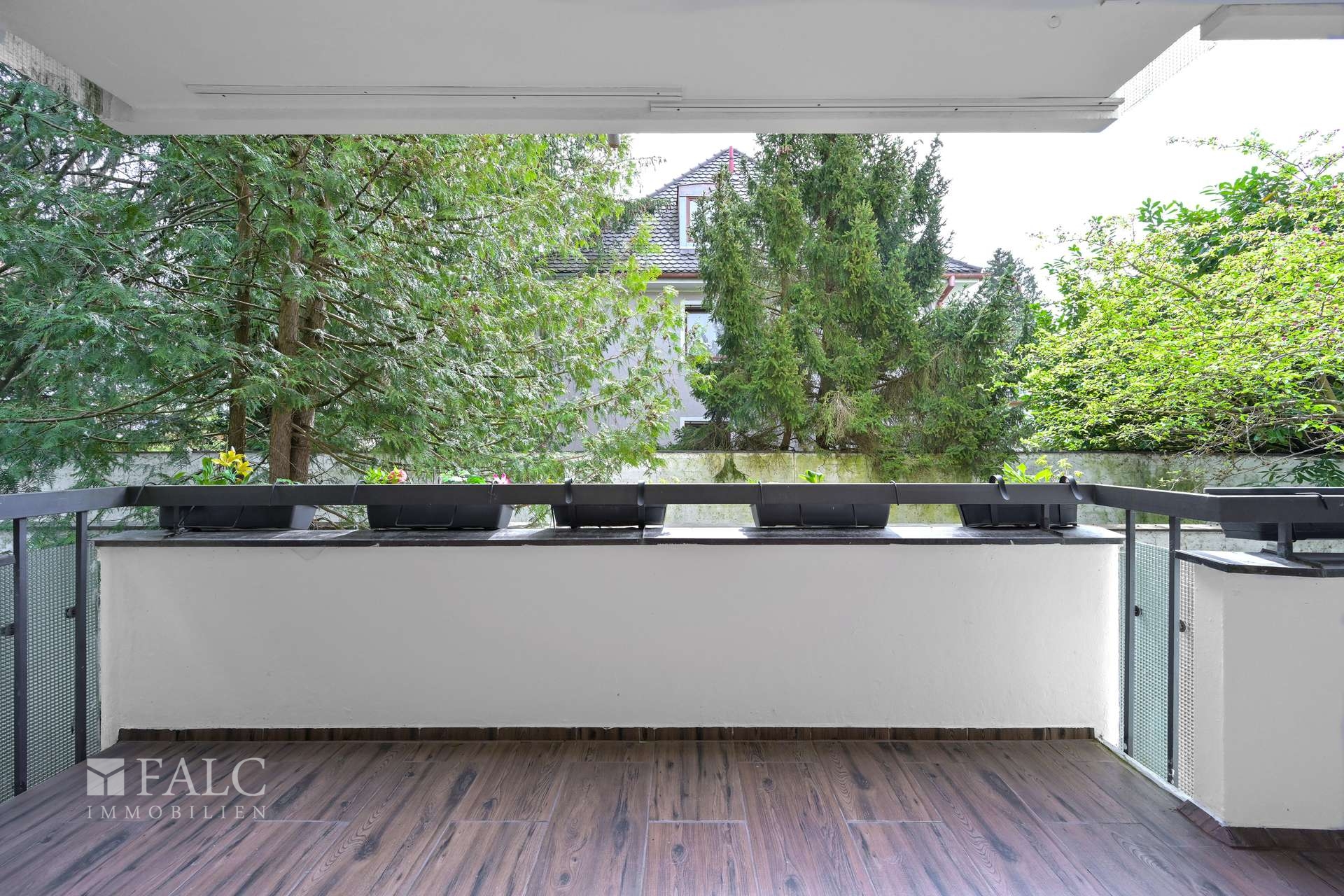 Süd-Ost Balkon 