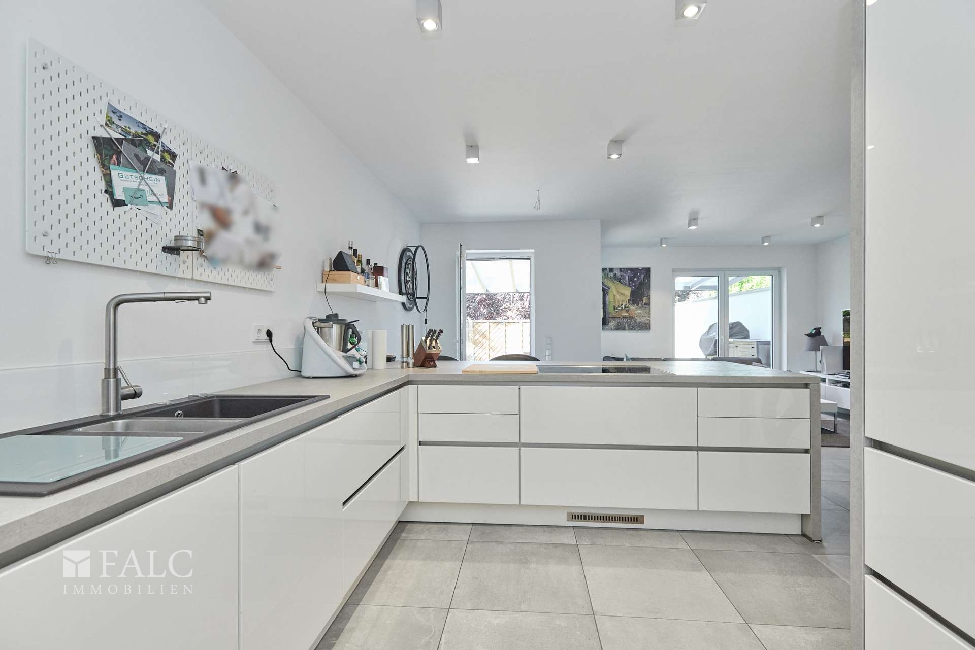 Moderne Einbauküche 