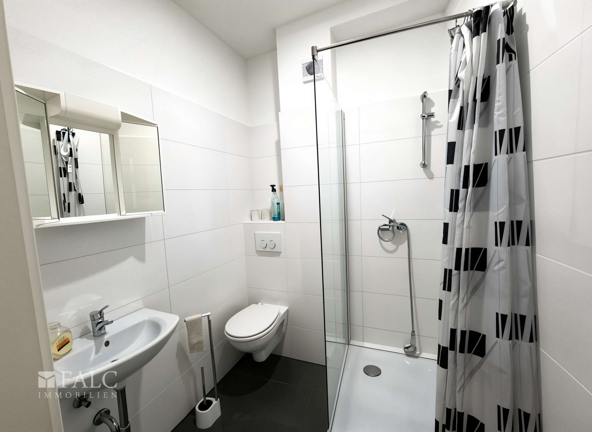 Badezimmer Apartment 4 oben 