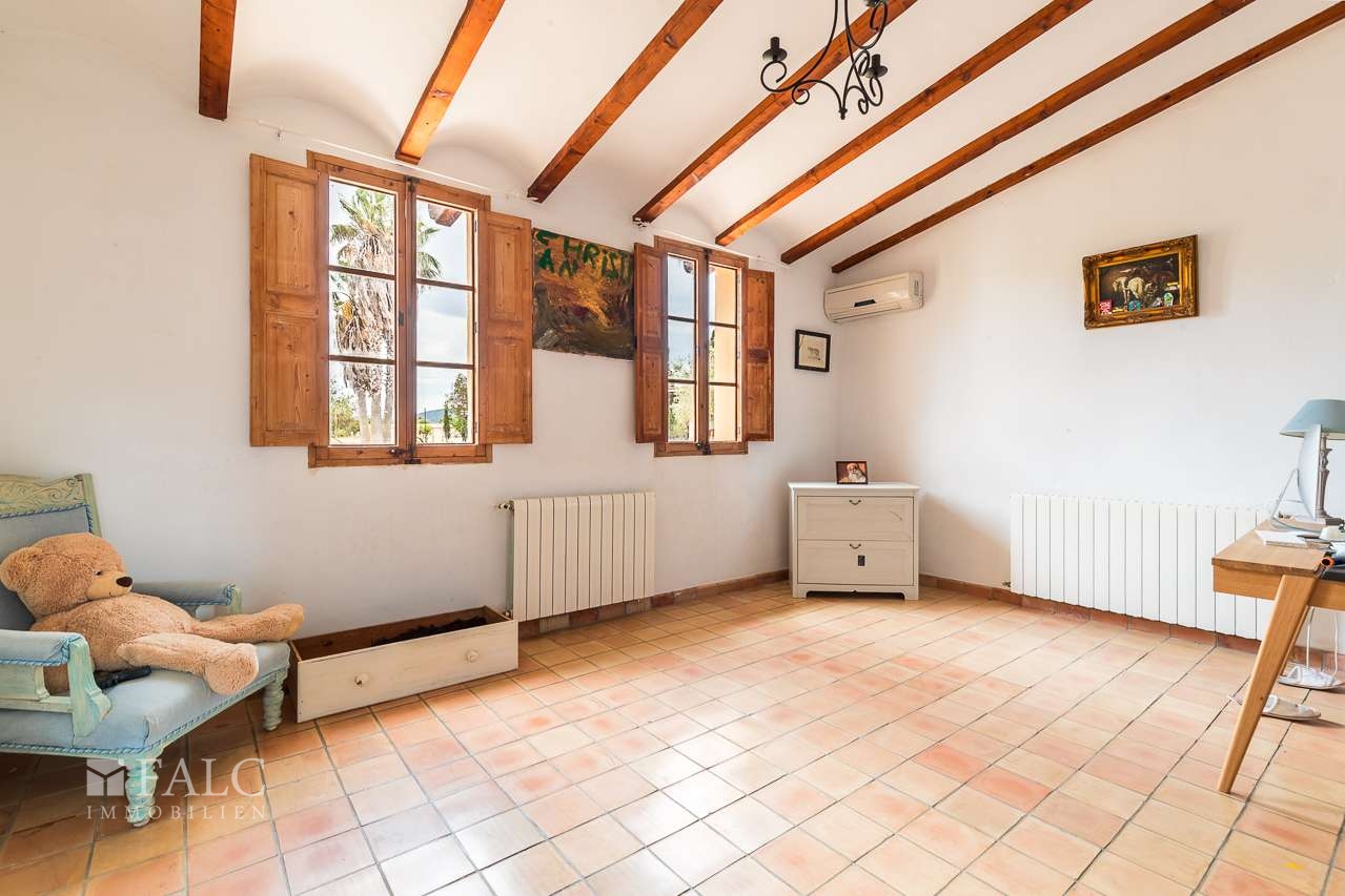 finca-santa-maria-del-cami-27