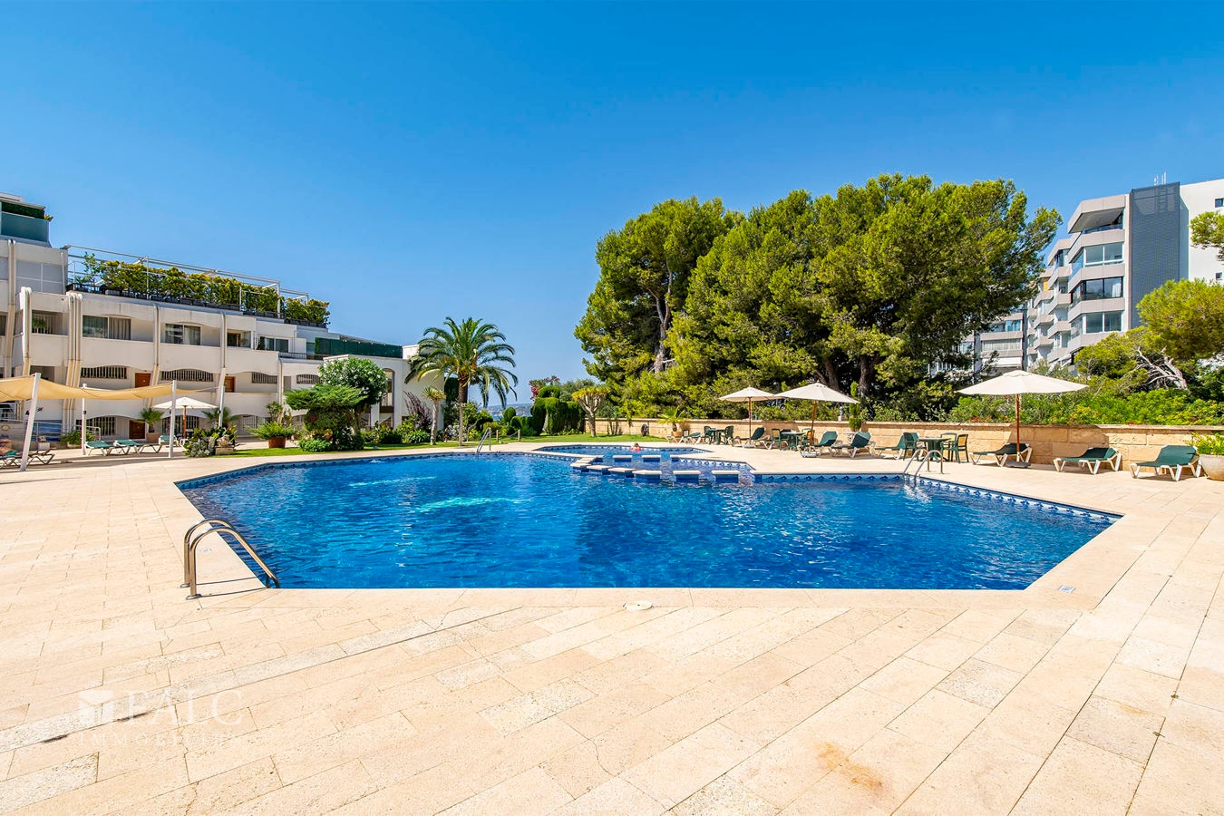 apartment-portals-nous-8