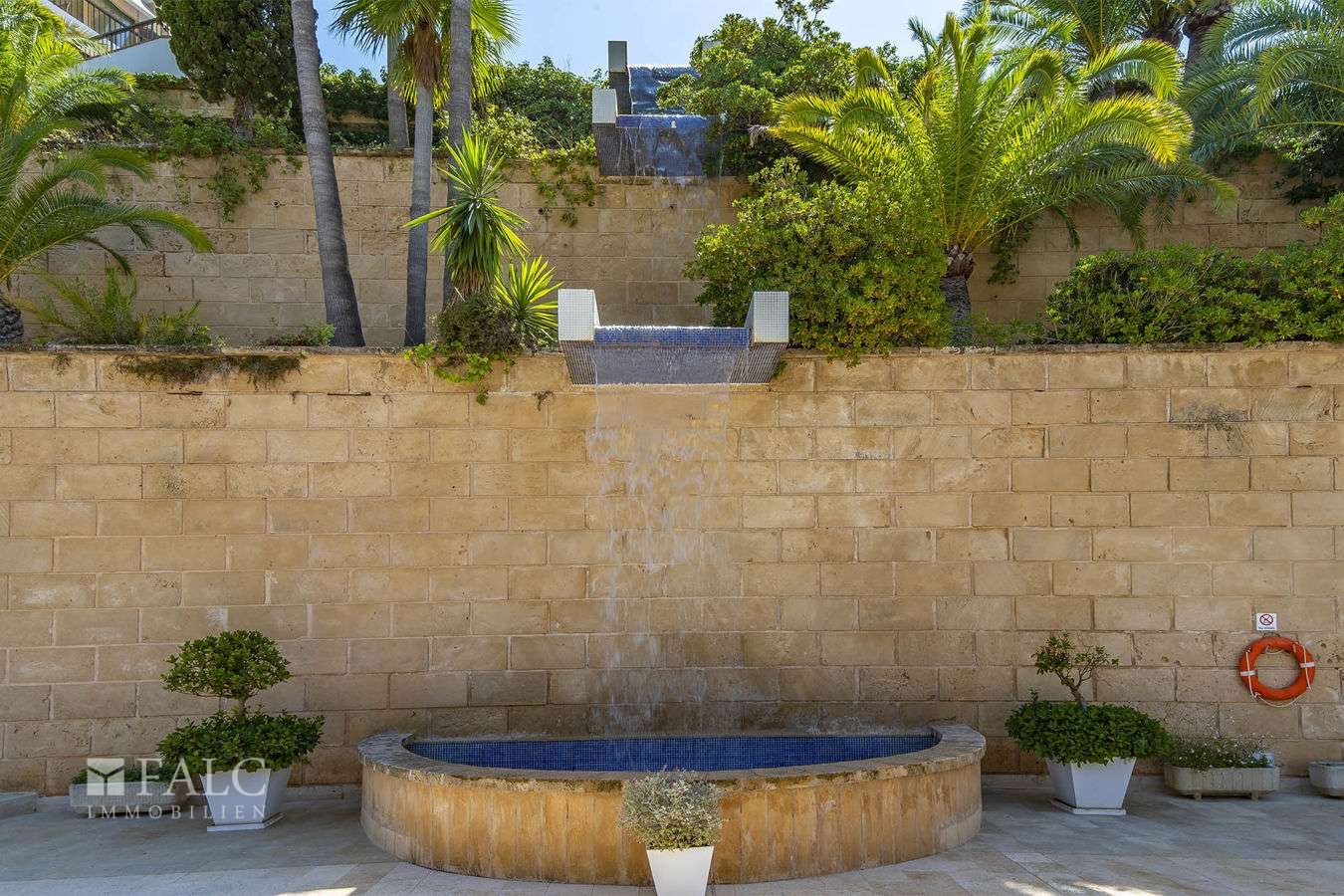 apartment-portals-nous-10