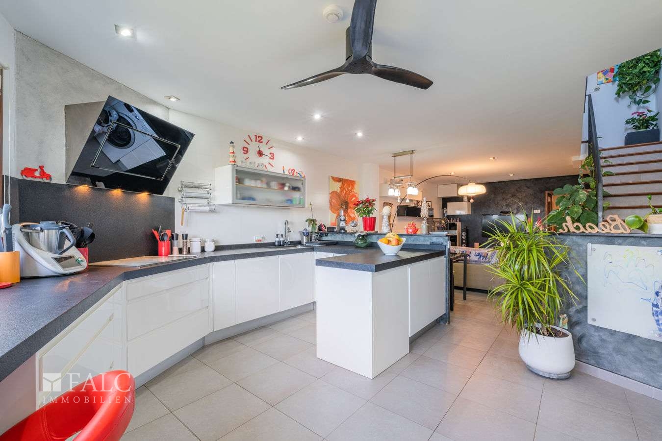 doppelhaushaelfte-campanet-11