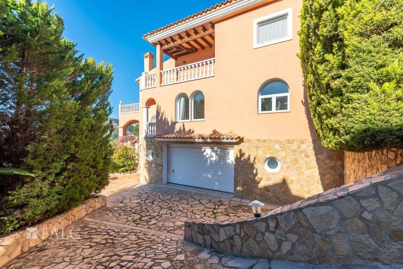 villa-camp-de-mar-33