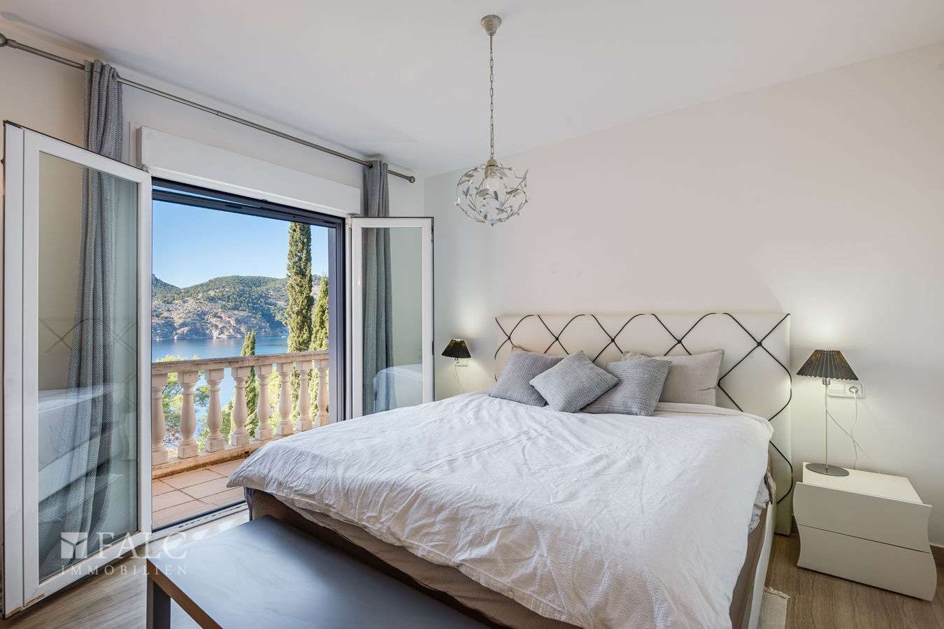 villa-camp-de-mar-21