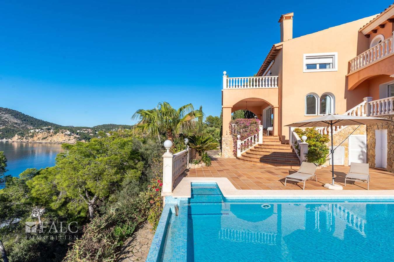 villa-camp-de-mar-30