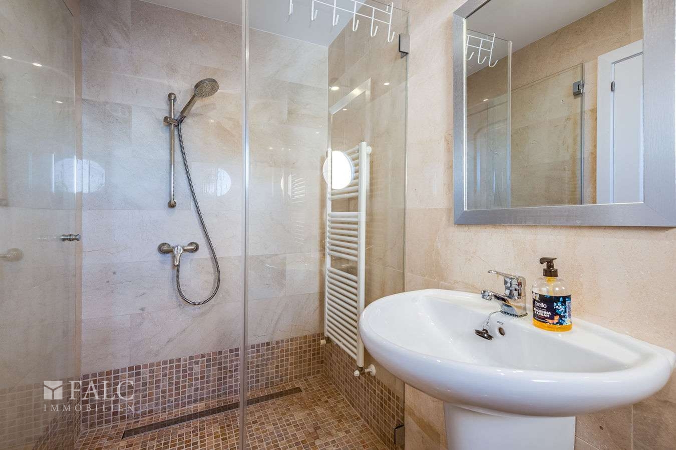 villa-camp-de-mar-21