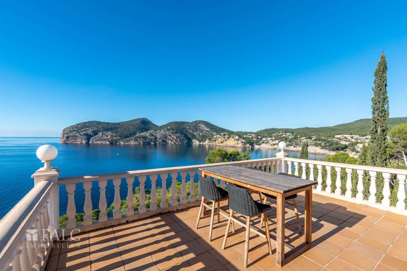 villa-camp-de-mar-26