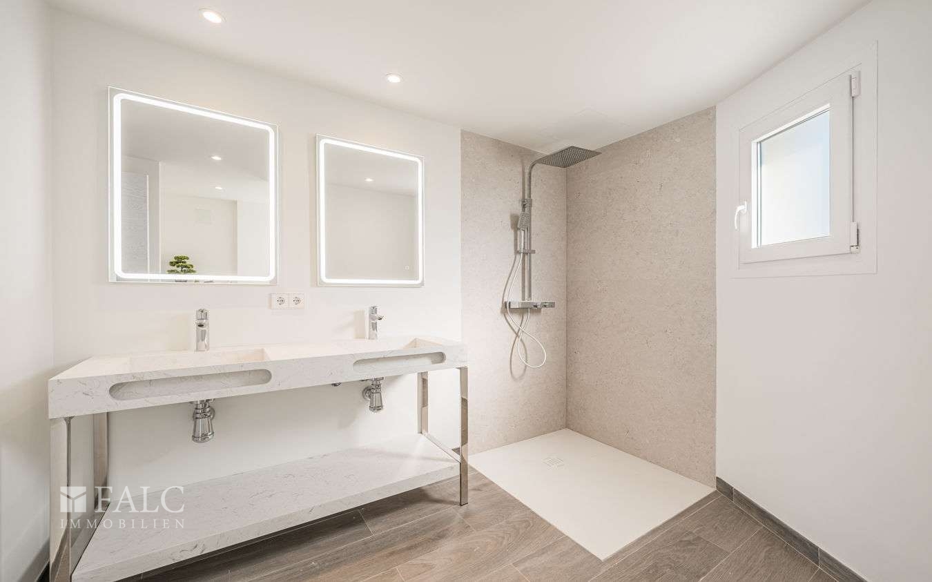 apartment-cala-major-10