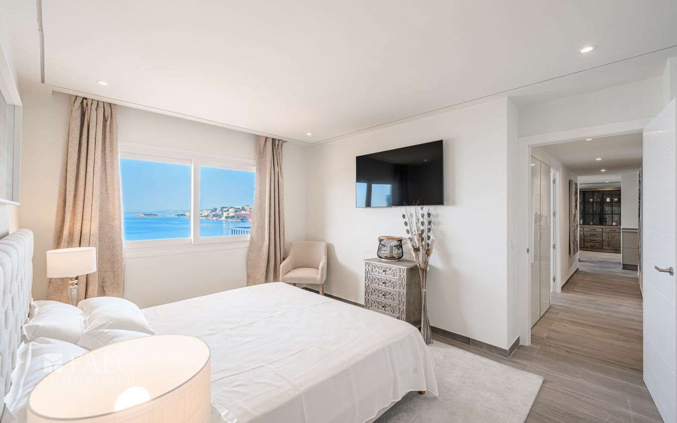 apartment-cala-major-9