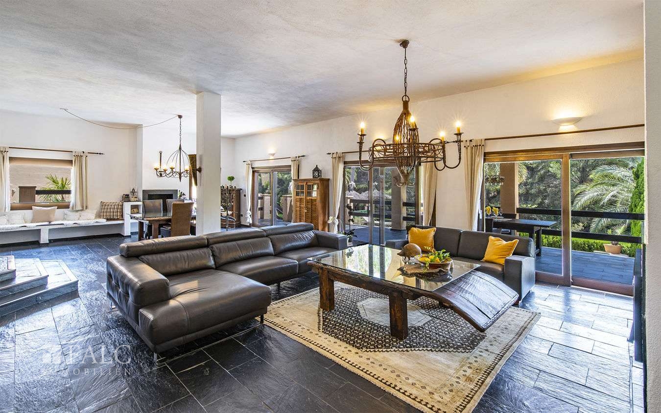 villa-costa-de-la-calma-5