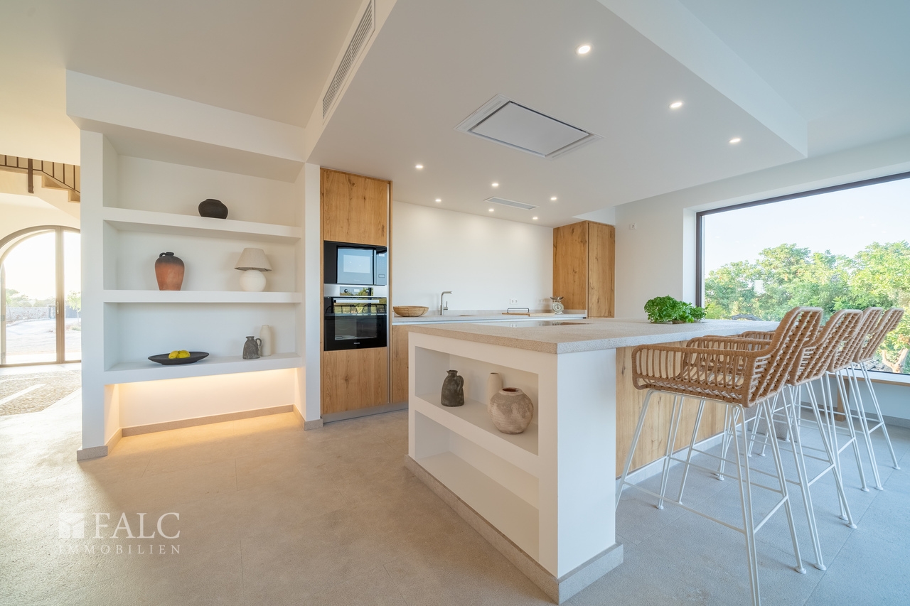 finca-cala-llombards-11