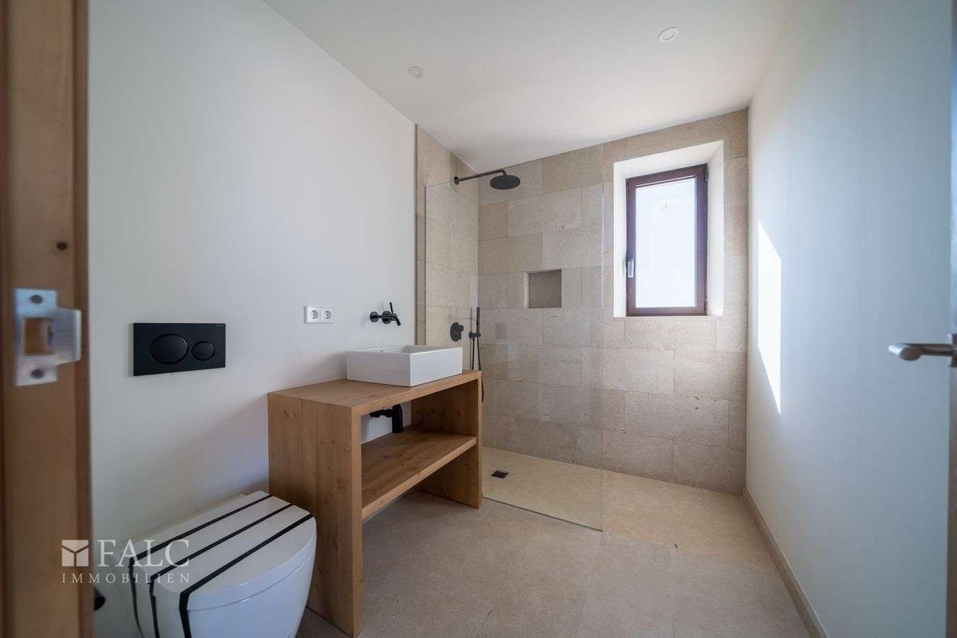 finca-cala-llombards-2