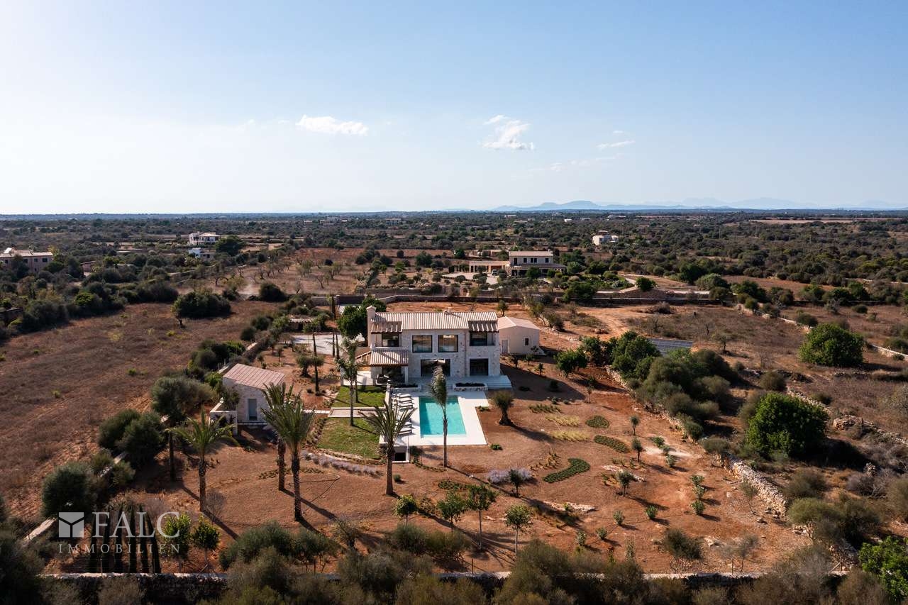 finca-cala-llombards-6