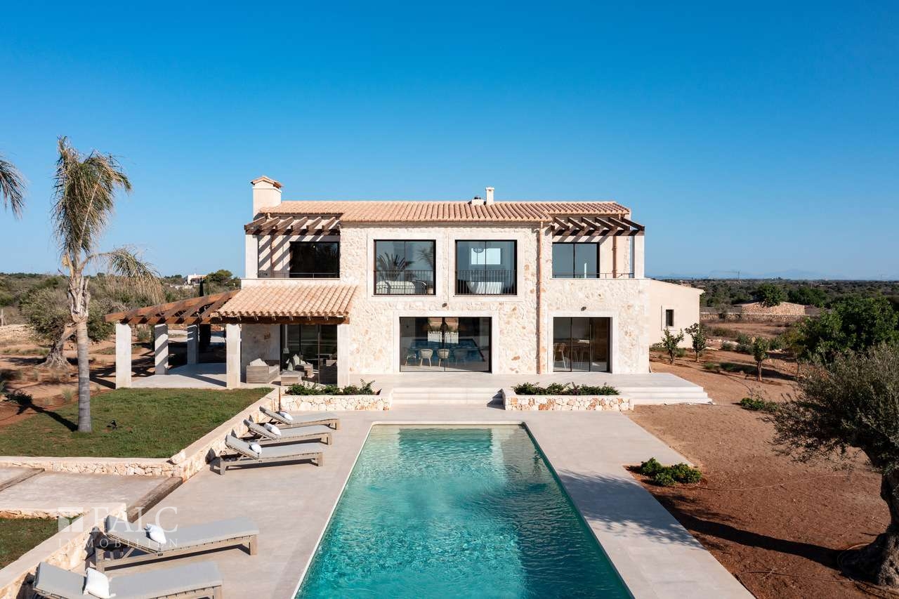 finca-cala-llombards-35