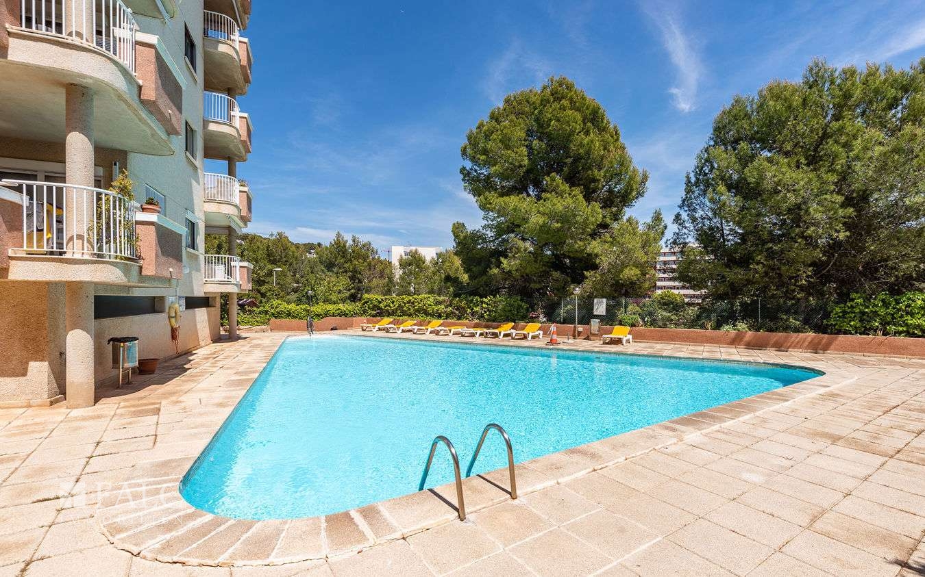 apartment-portals-nous-25