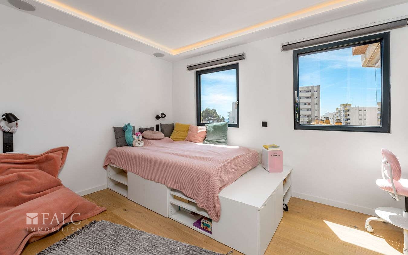 apartment-portals-nous-15